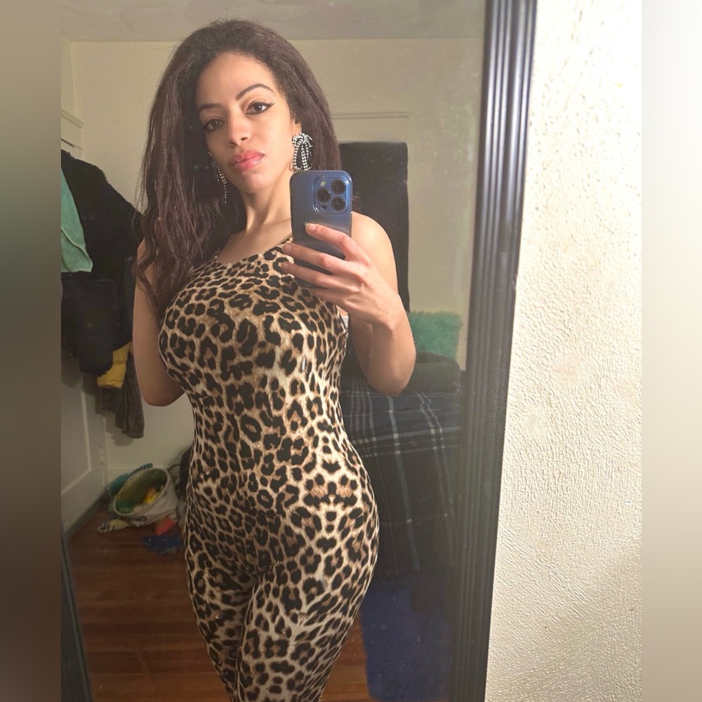 Meet your Posher, Vanessa